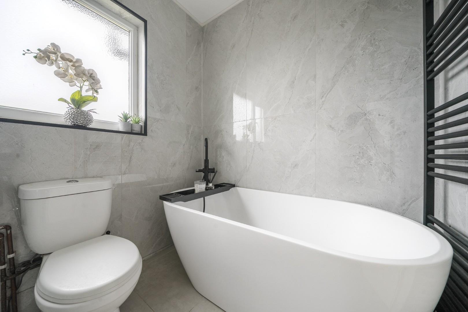 Overland Road, Mumbles, Swansea, SA3 4LP